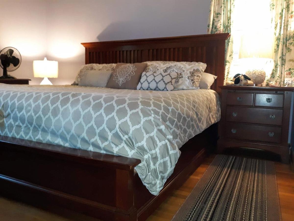 Quiet, Clean House W/ Steel Balls Bed & Breakfast Ричмънд Екстериор снимка